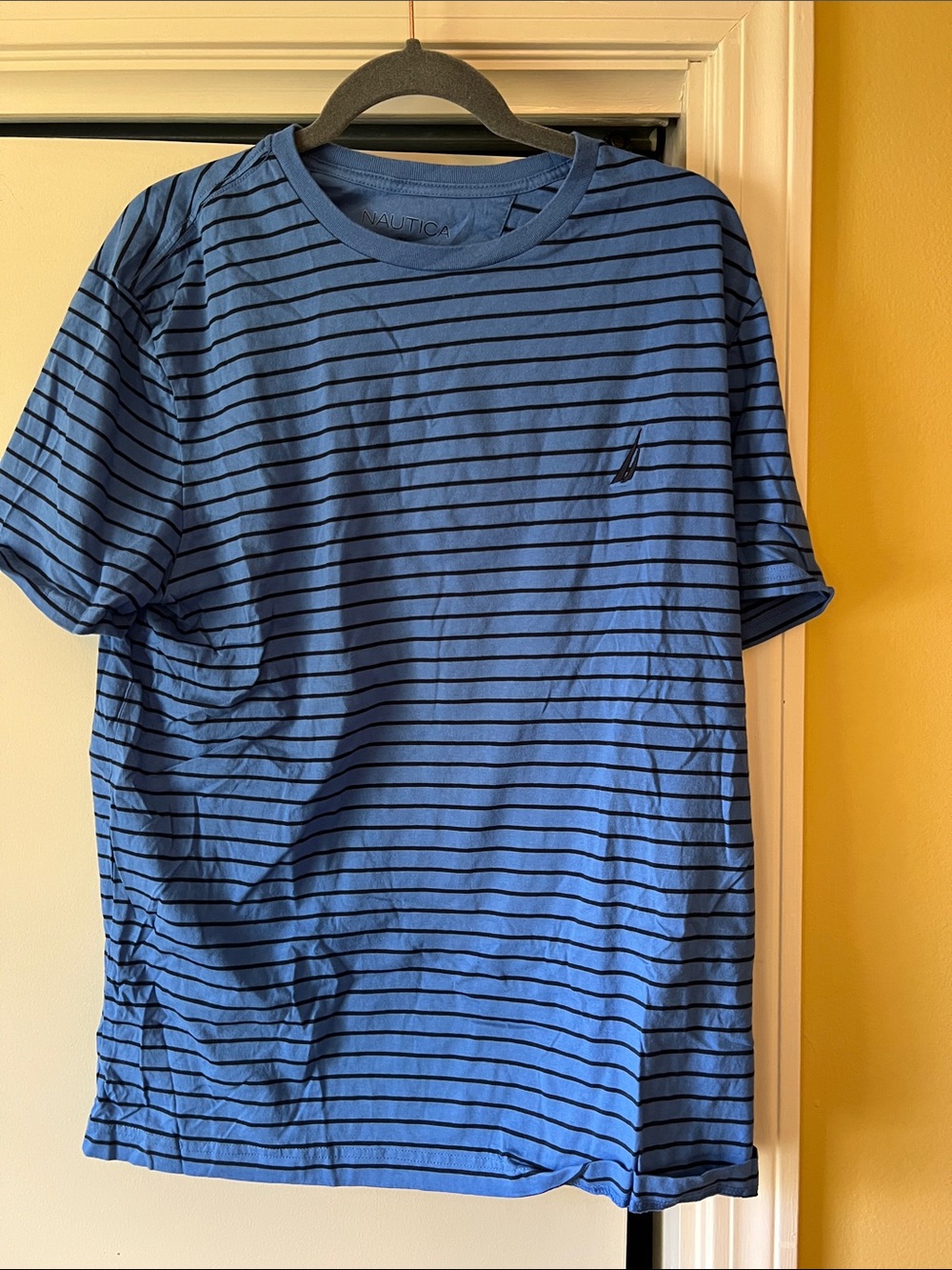 Nautica Blue and Black Striped Crewneck Tee XL